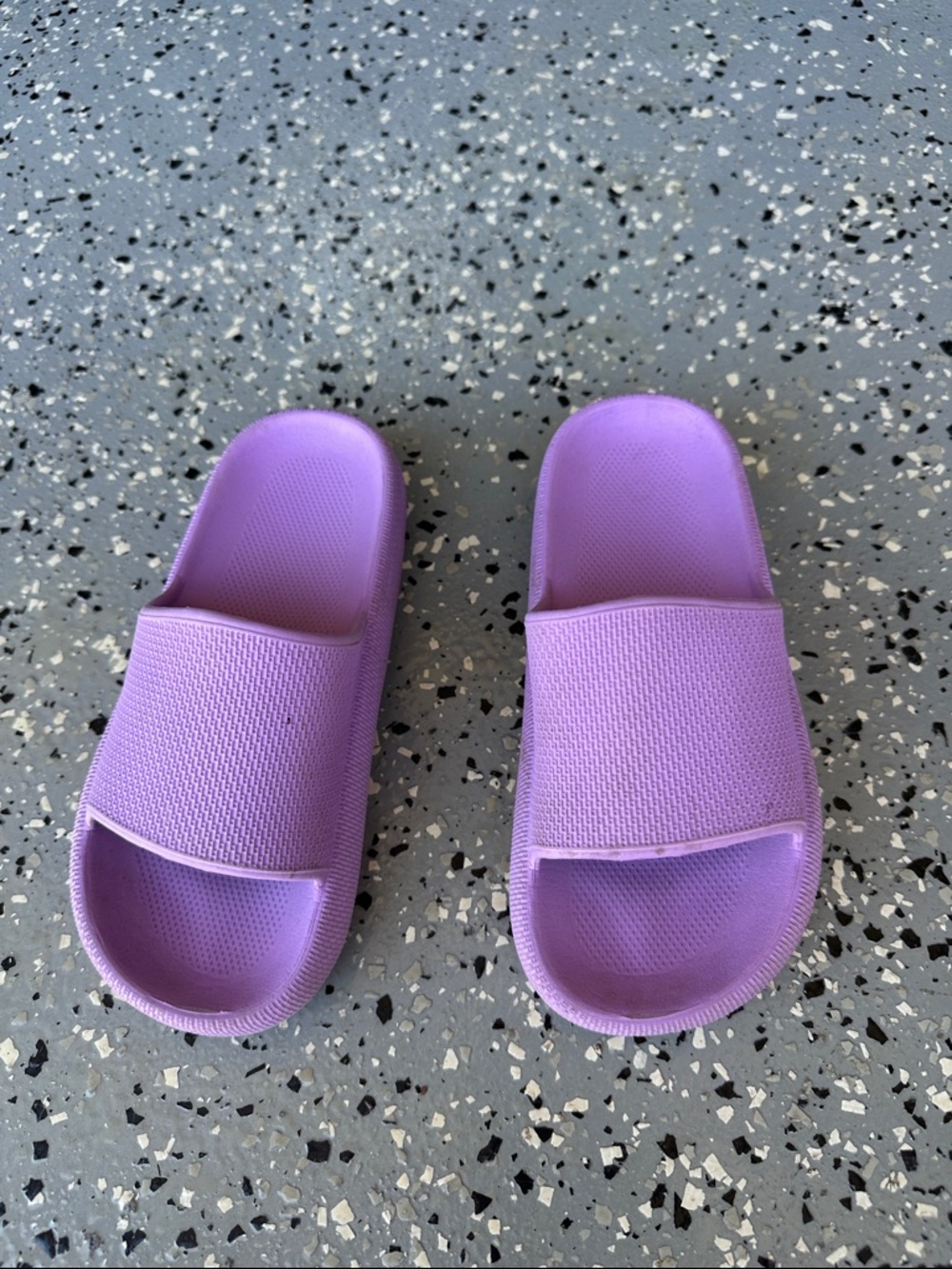 Lilac Slide Sandals - Casual Pool Slides